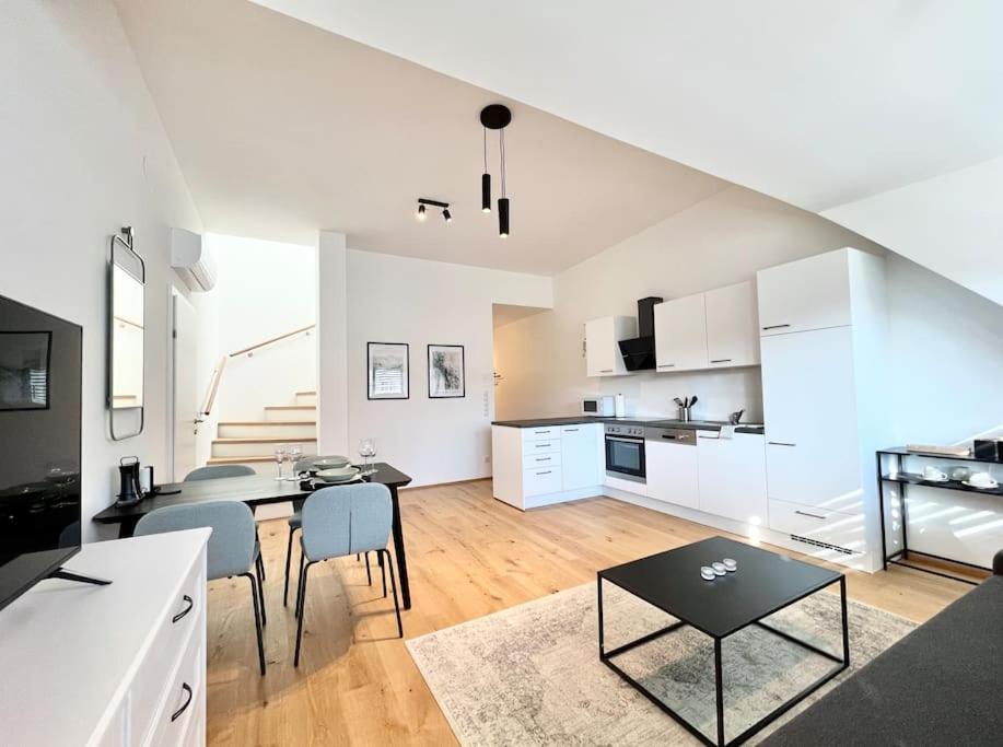 Orestaliving - Penthouse In 1020 Vienne